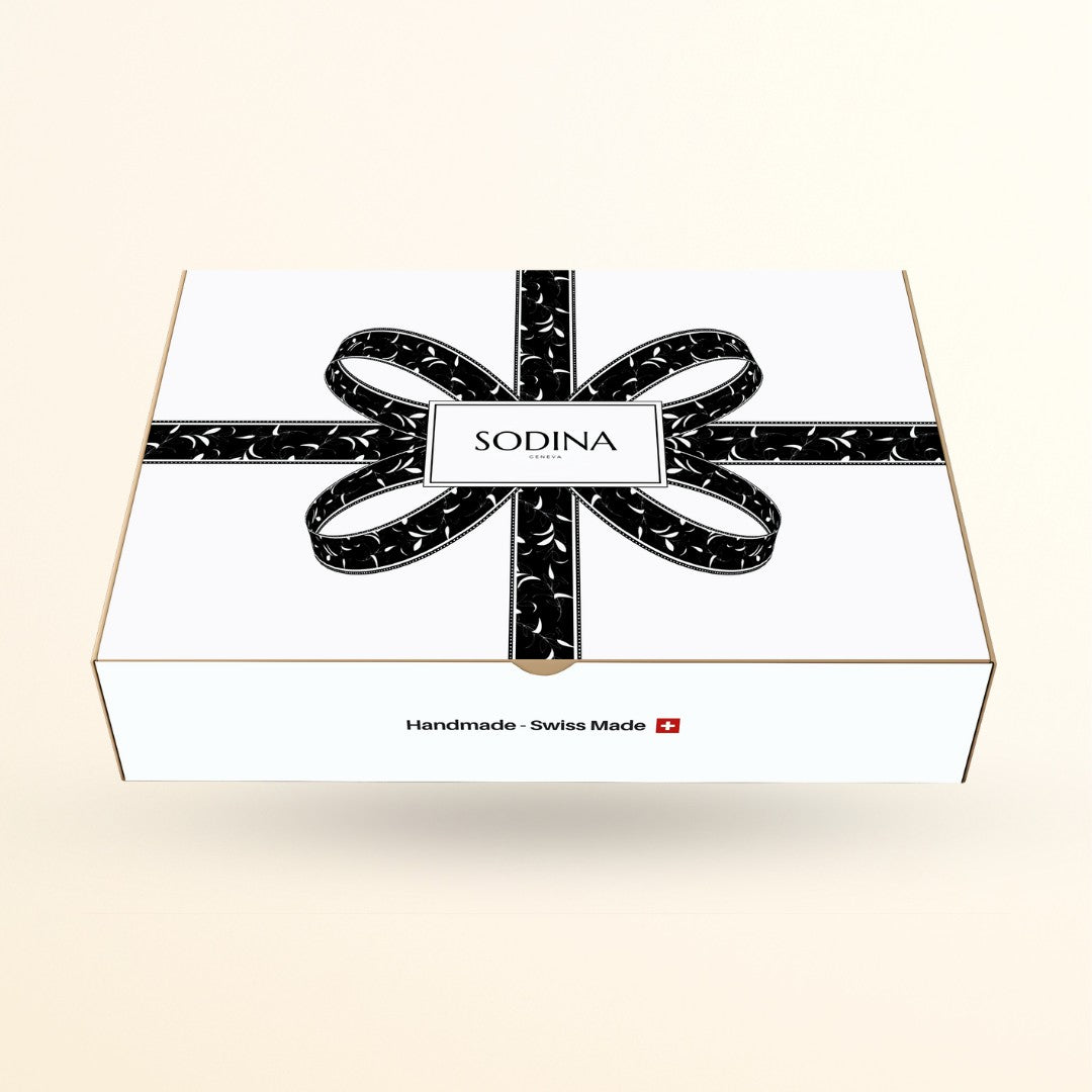 Lips Box – Erhabene Hände